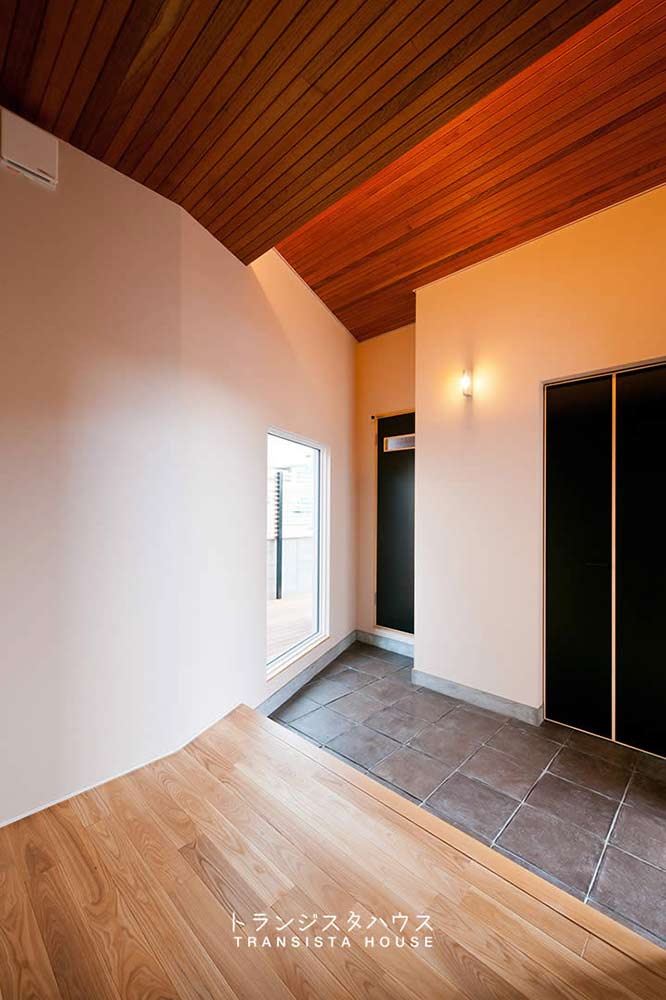 トランジスタハウス