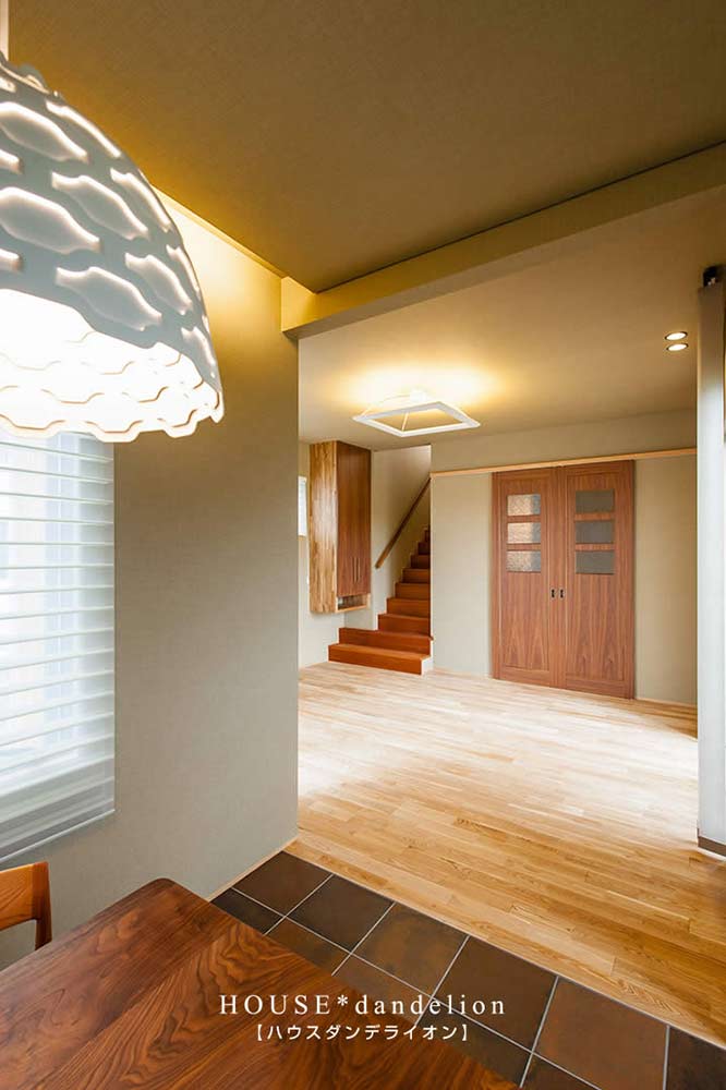 ハウスダンデライオン
