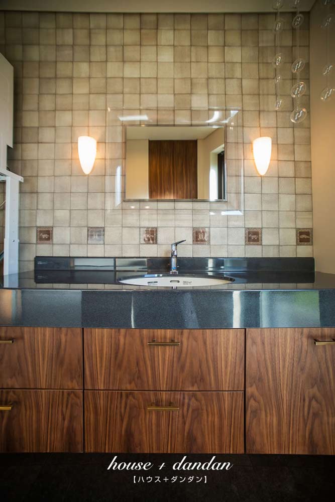 ハウス＋ダンダン
