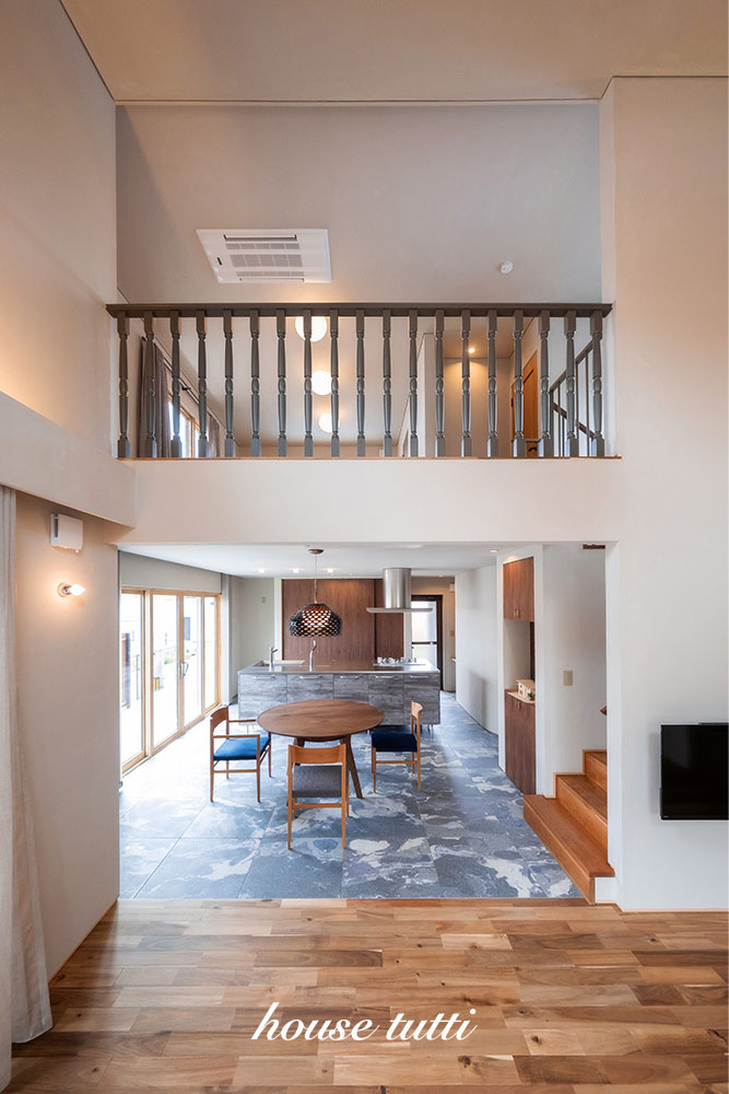 ハウストゥッティ