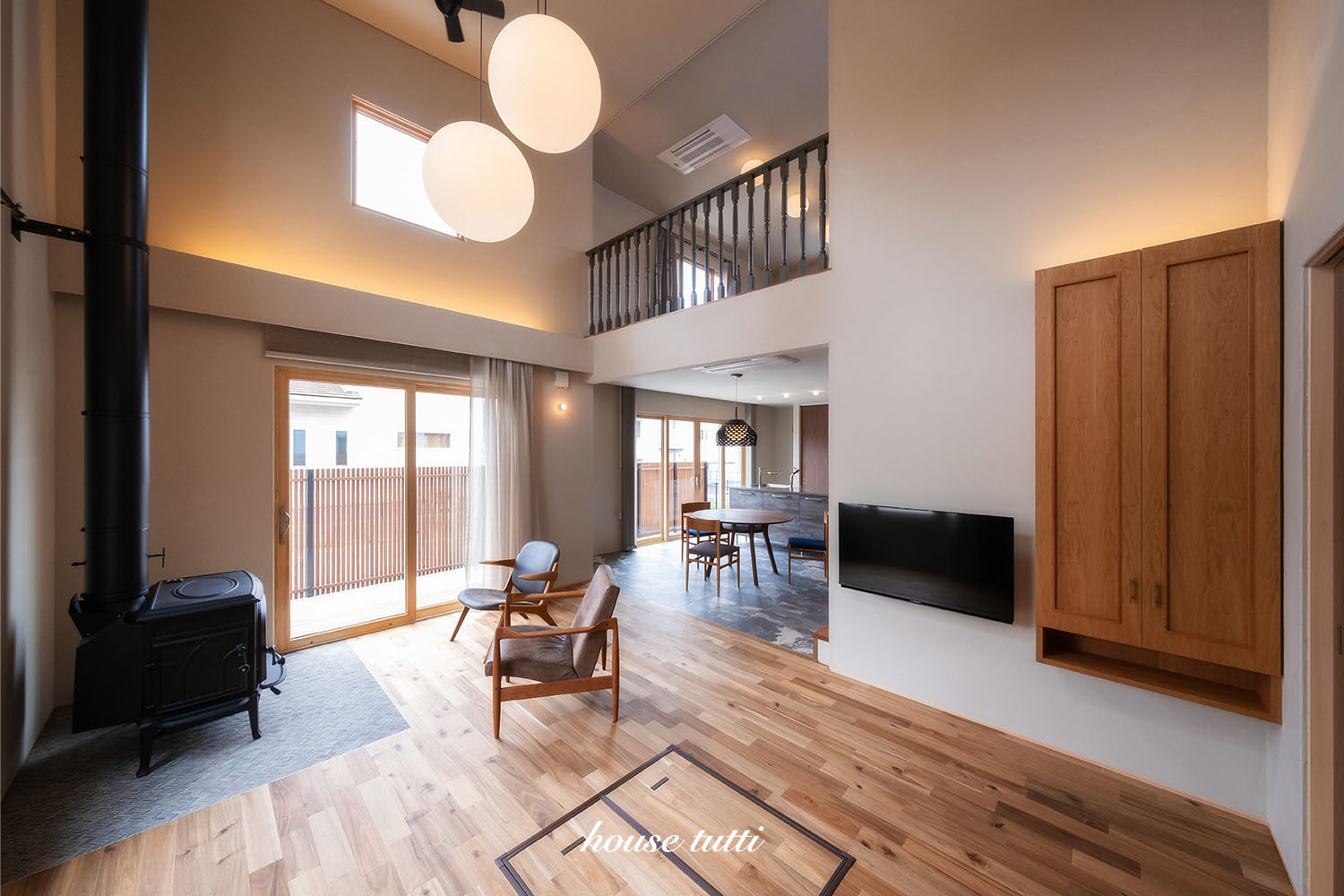 ハウストゥッティ