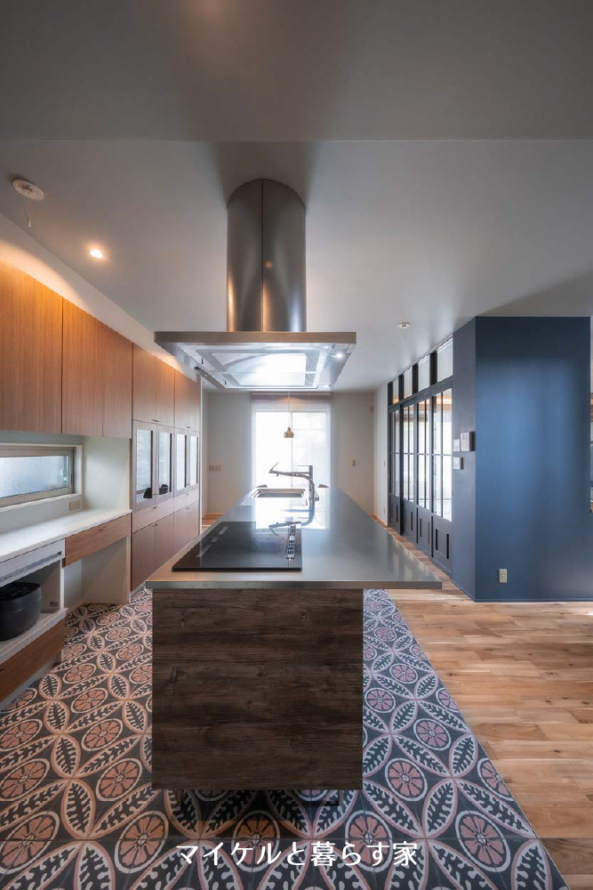 マイケルと住む家